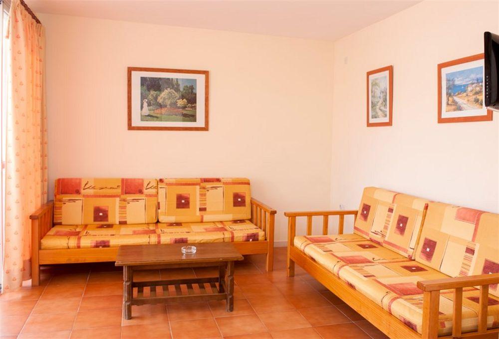 Apartamentos Bora Bora - Adults Only Playa d'en Bossa Exterior photo